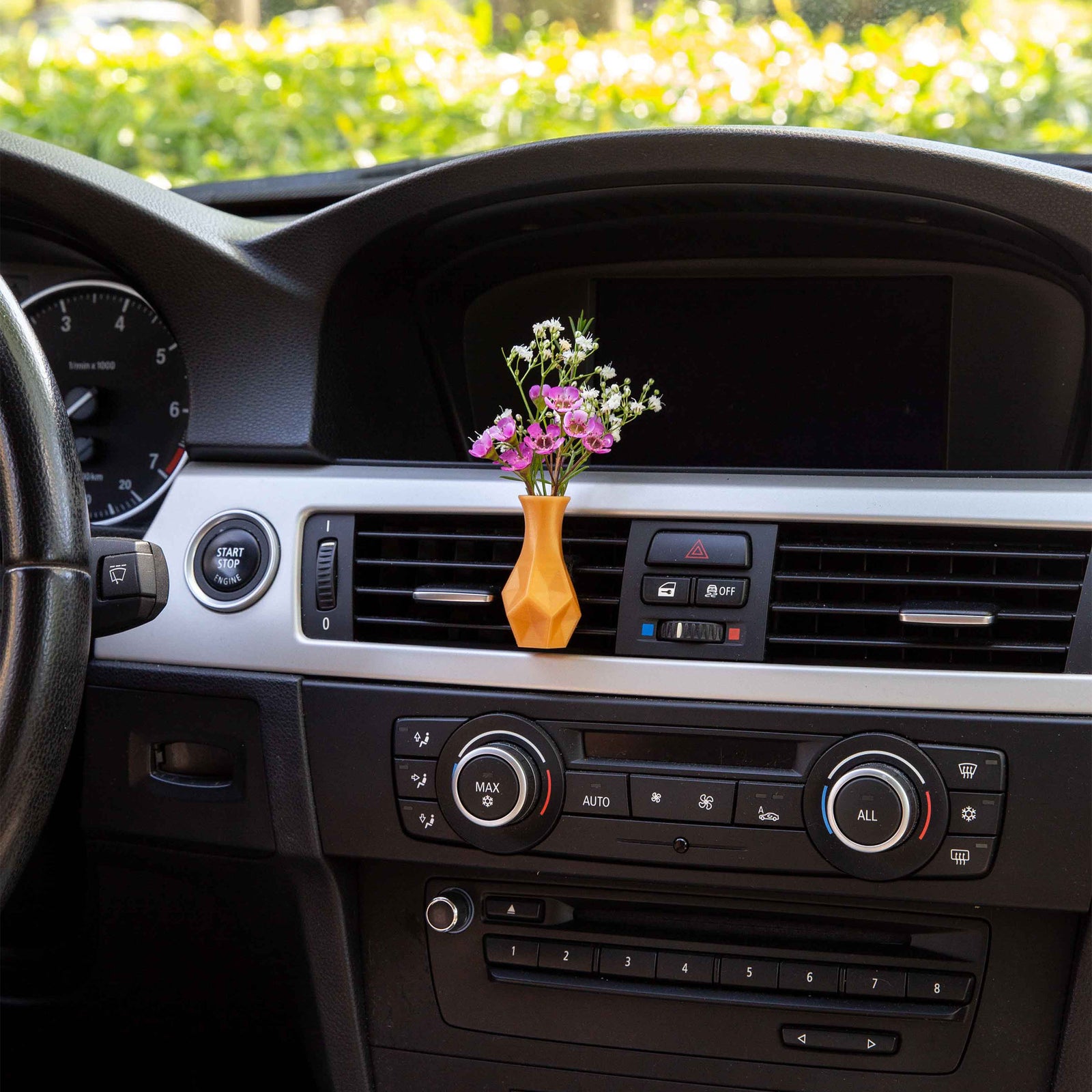 Achlys - Cardening Mini Vase Car Accessory