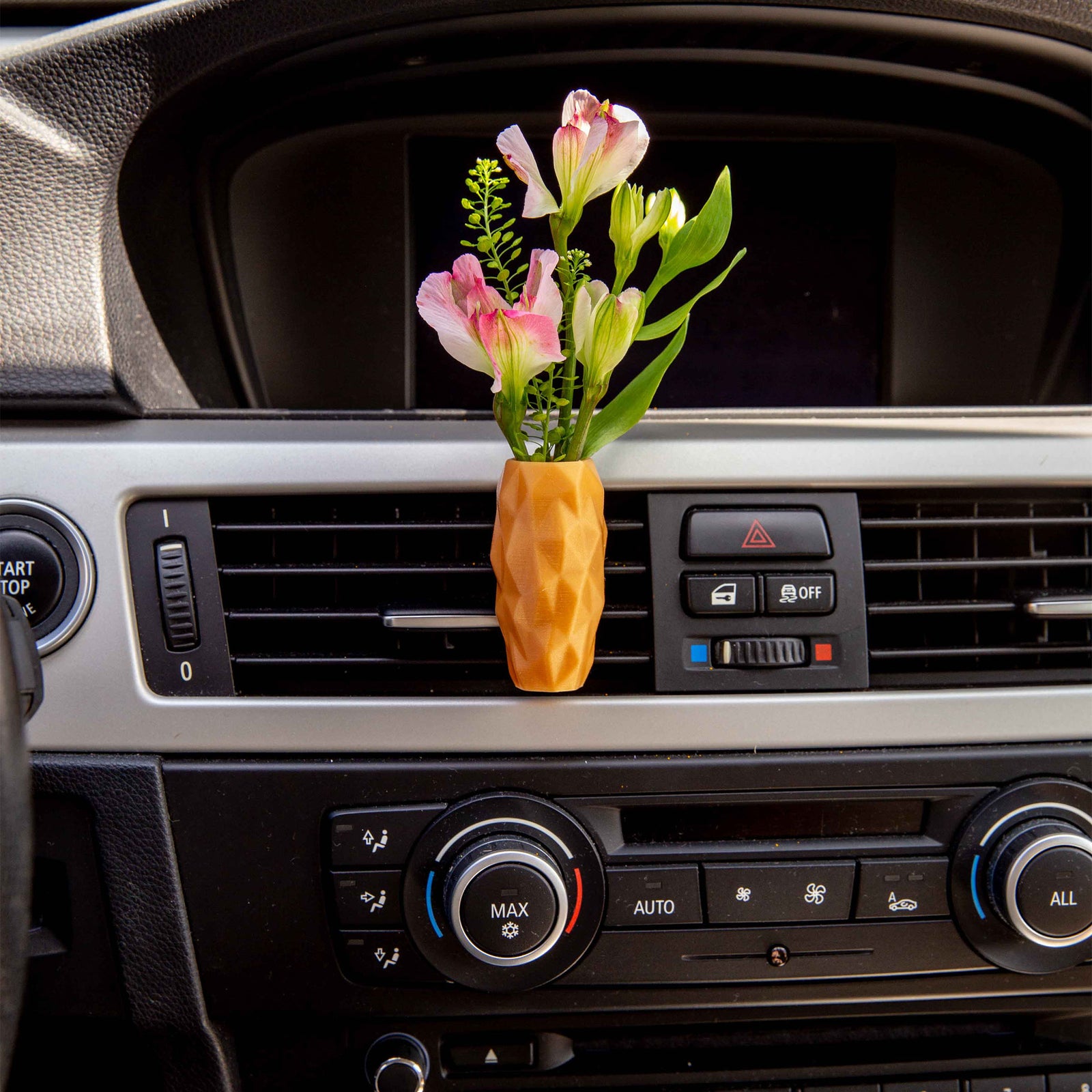 Clymene - Cardening Mini Vase Car Accessory