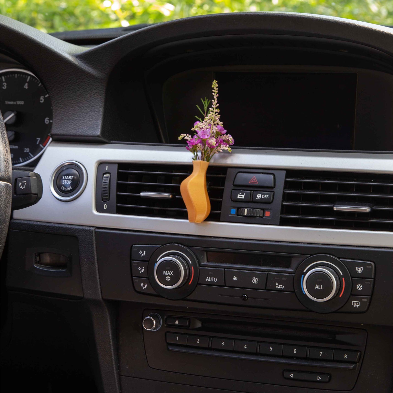 Erinyes - Cardening Mini Vase Car Accessory