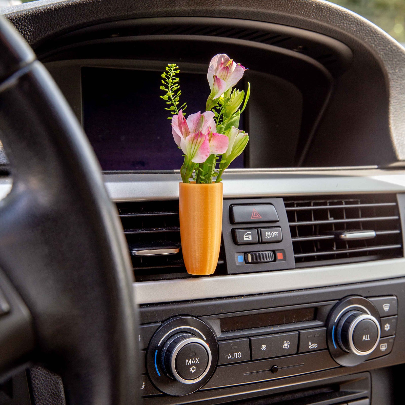 Kouretes - Cardening Mini Vase Car Accessory