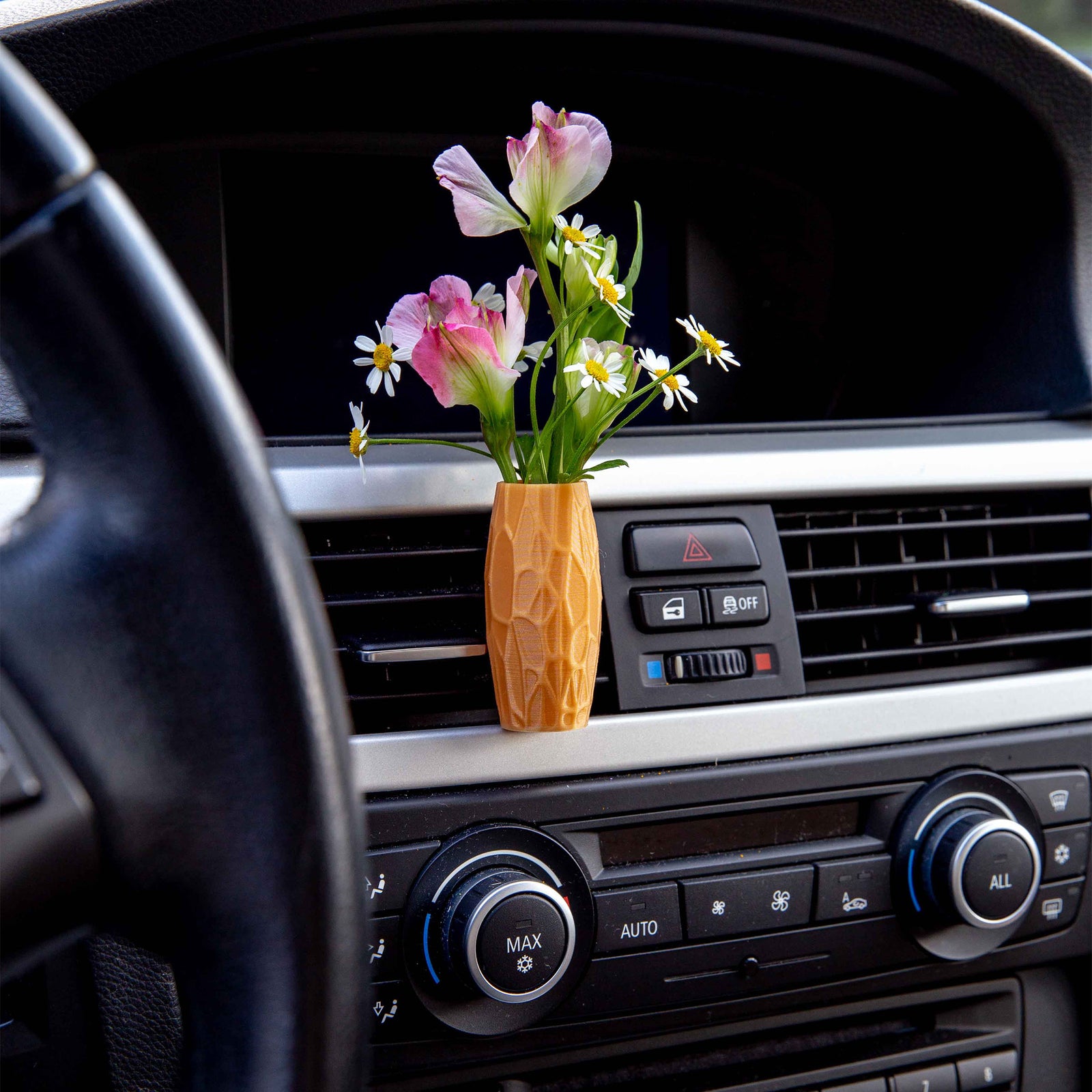Menoitios - Cardening Mini Vase Car Accessory