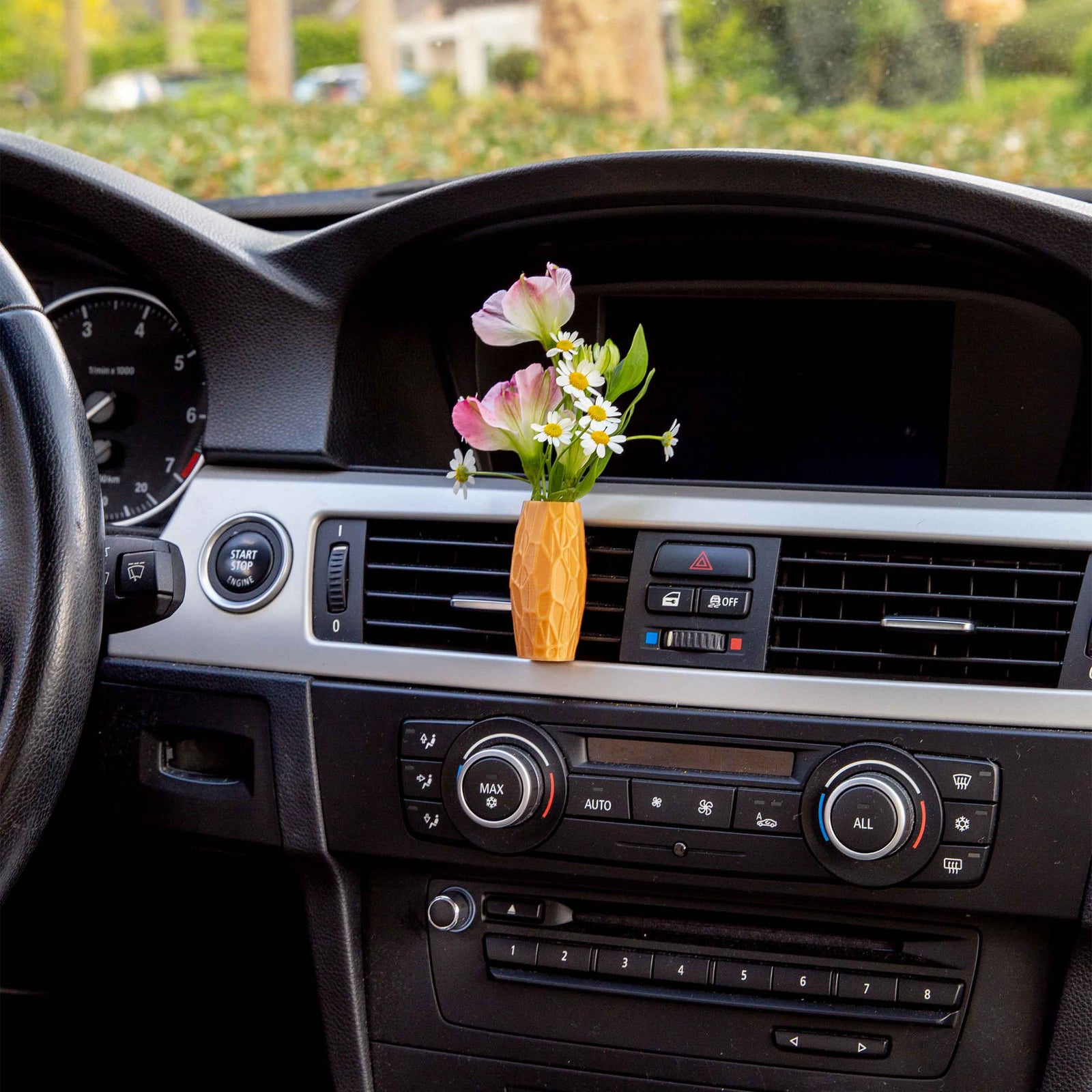 Menoitios - Cardening Mini Vase Car Accessory