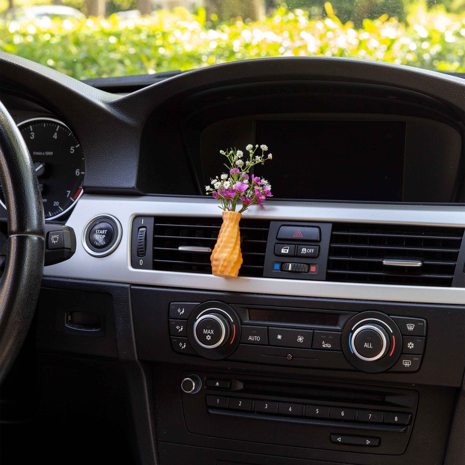 Oneiroi - Cardening Mini Vase Car Accessory