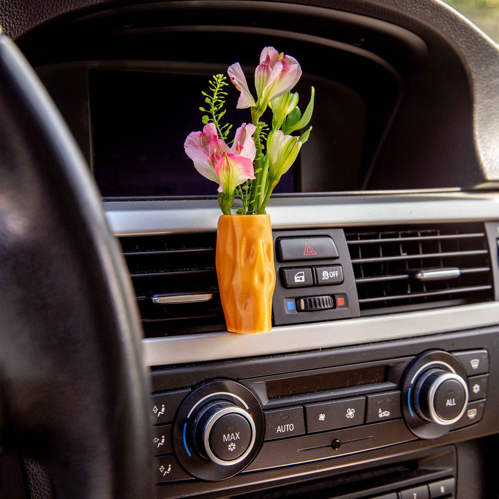 Thanatos - Cardening Mini Vase Car Accessory