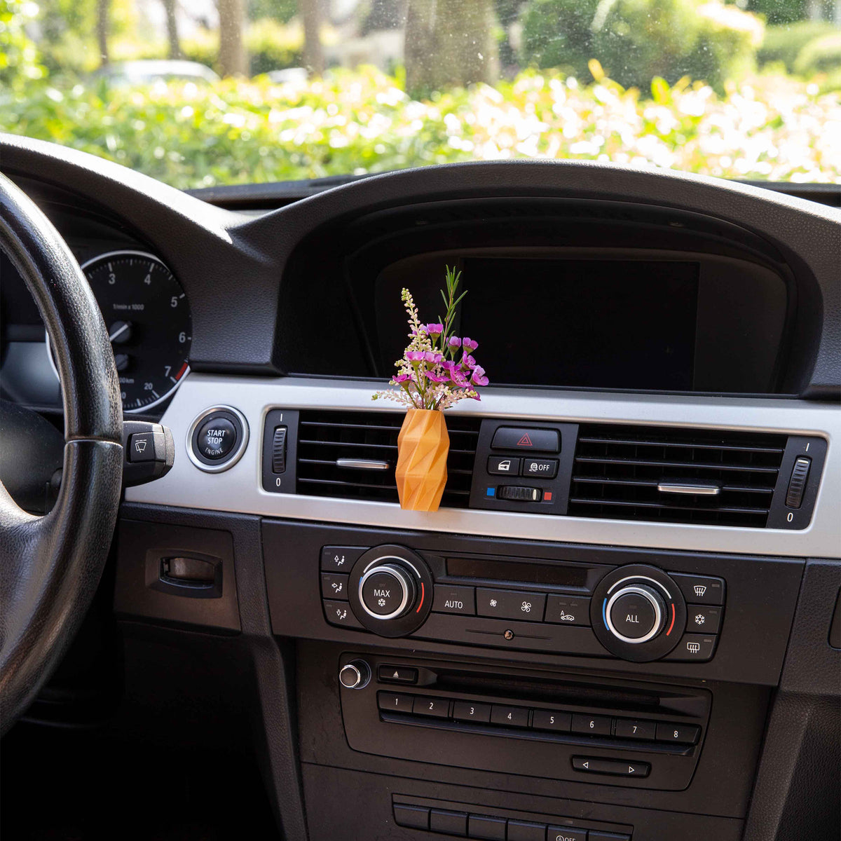 Anchiale - Cardening Mini Vase Car Accessory