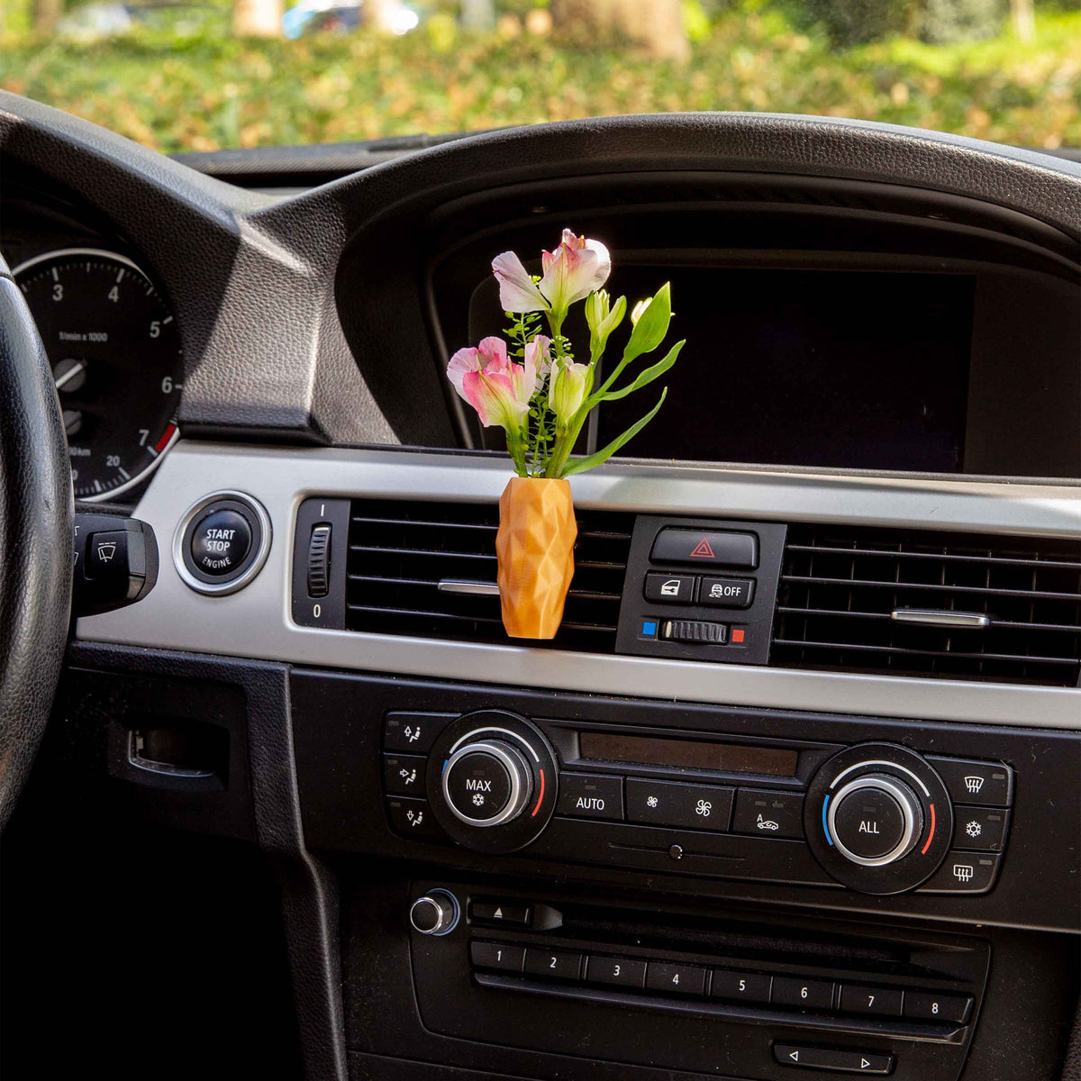Clymene - Cardening Mini Vase Car Accessory
