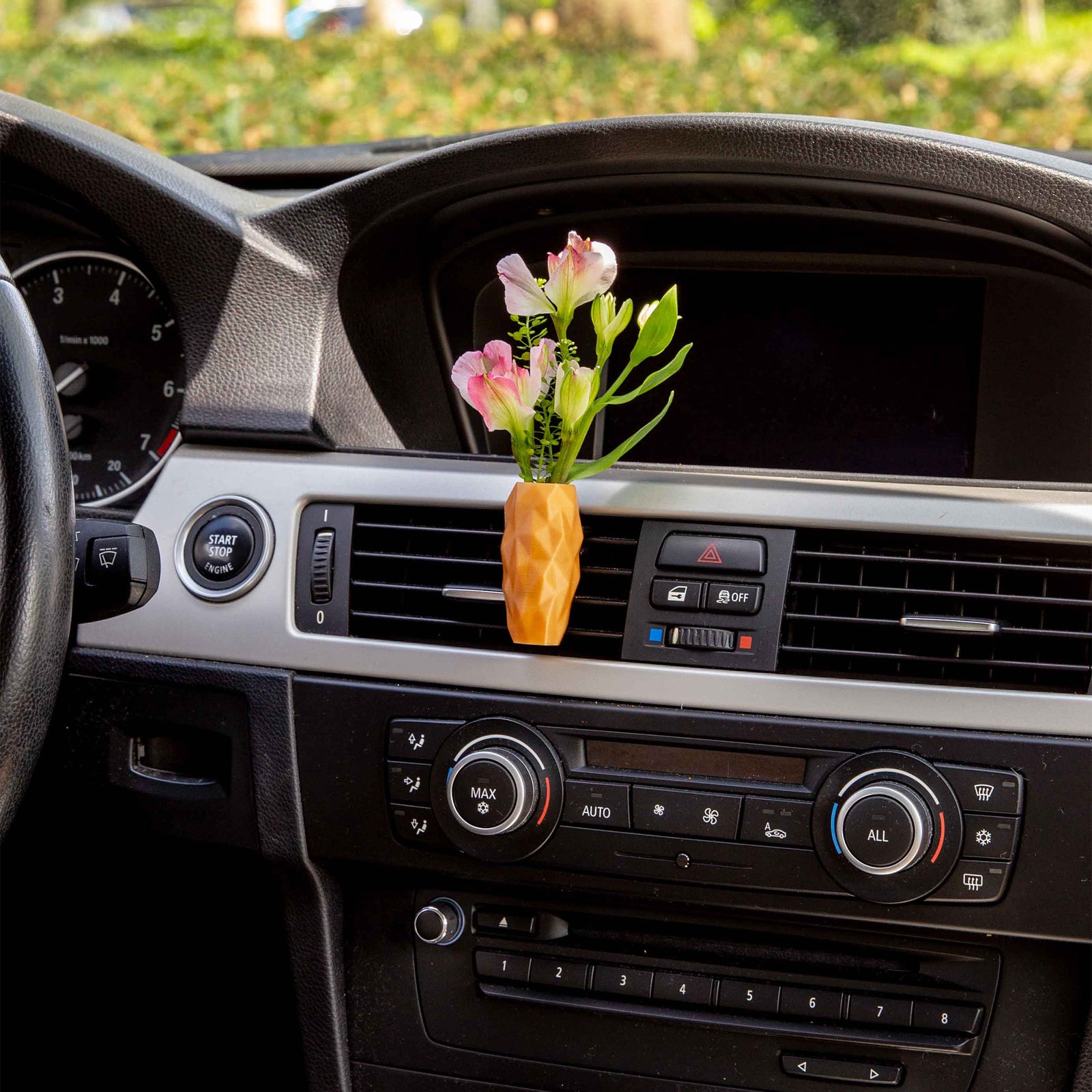 Clymene - Cardening Mini Vase Car Accessory
