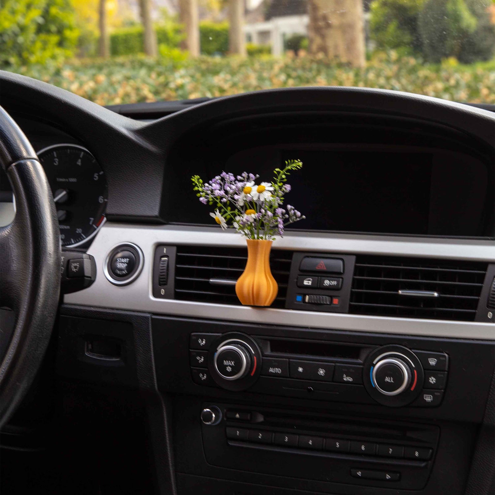 Demeter - Cardening Mini Vase Car Accessory