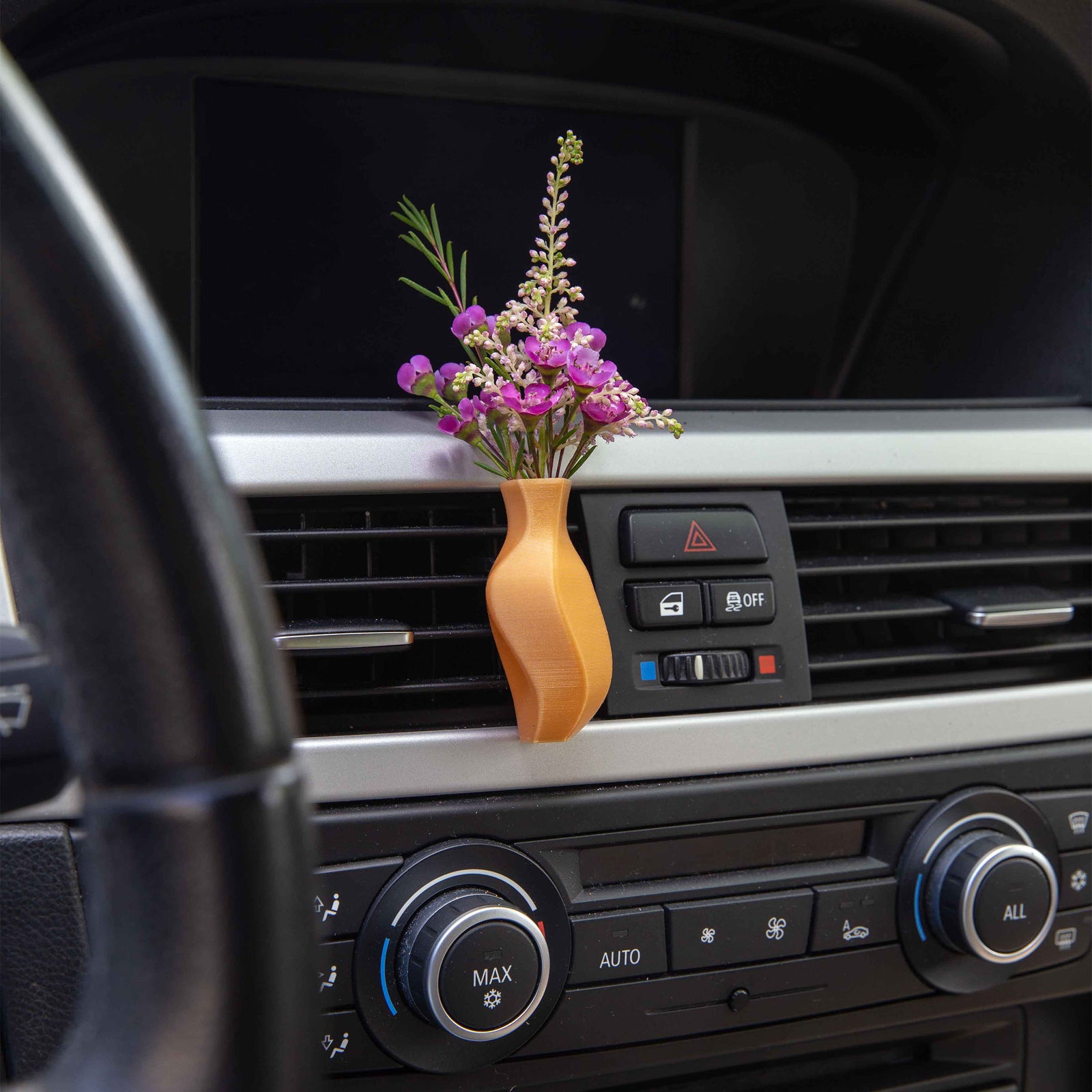 Erinyes - Cardening Mini Vase Car Accessory