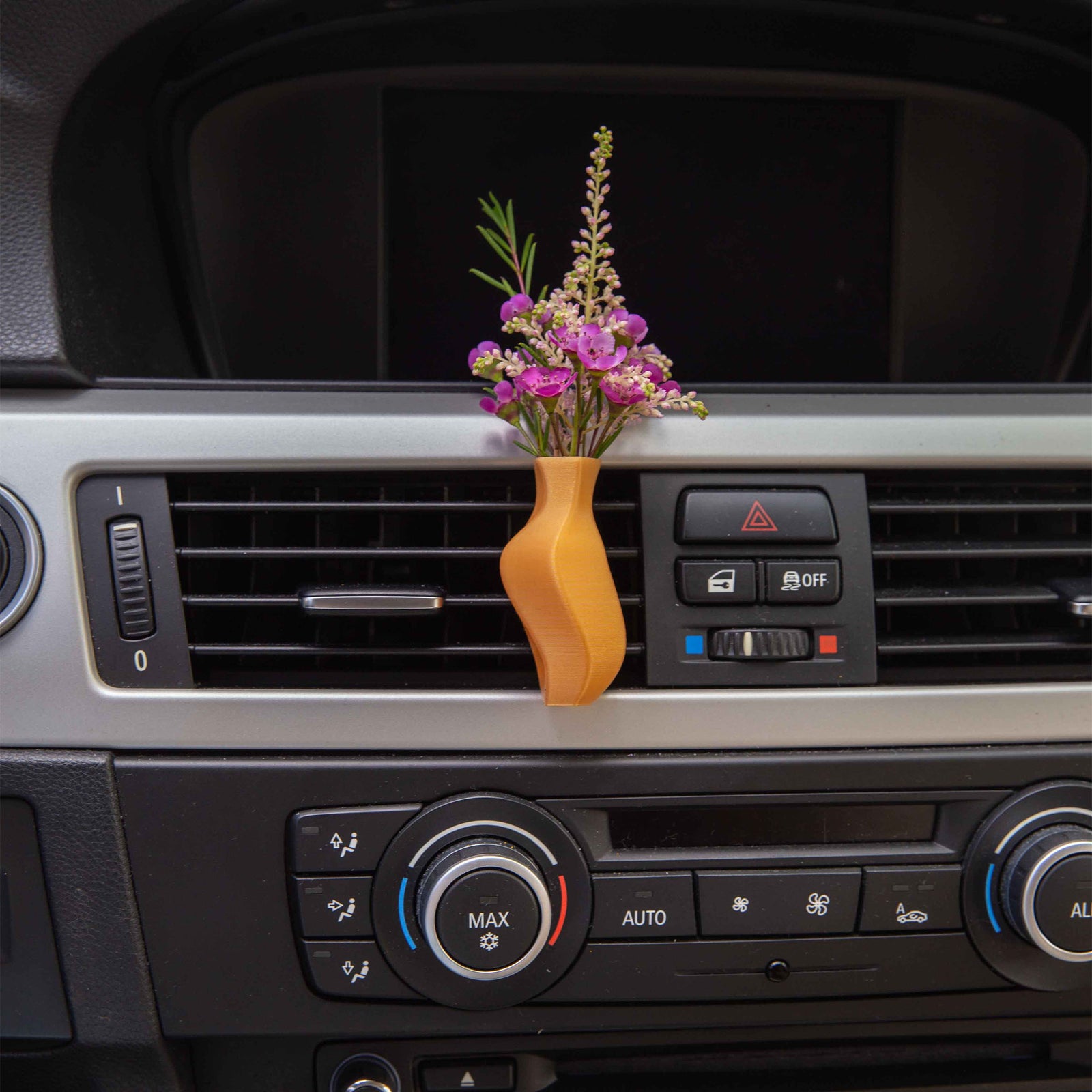 Erinyes - Cardening Mini Vase Car Accessory