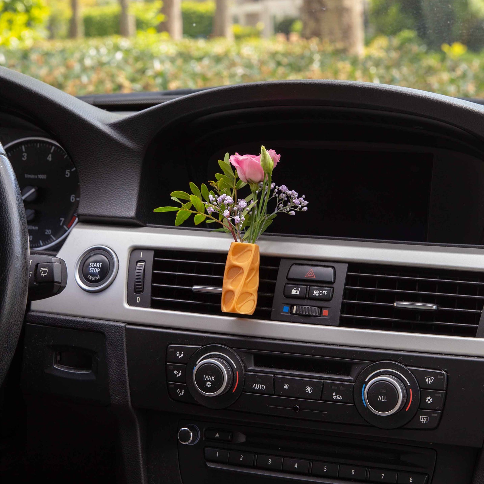 Eurynomus - Cardening Mini Vase Car Accessory