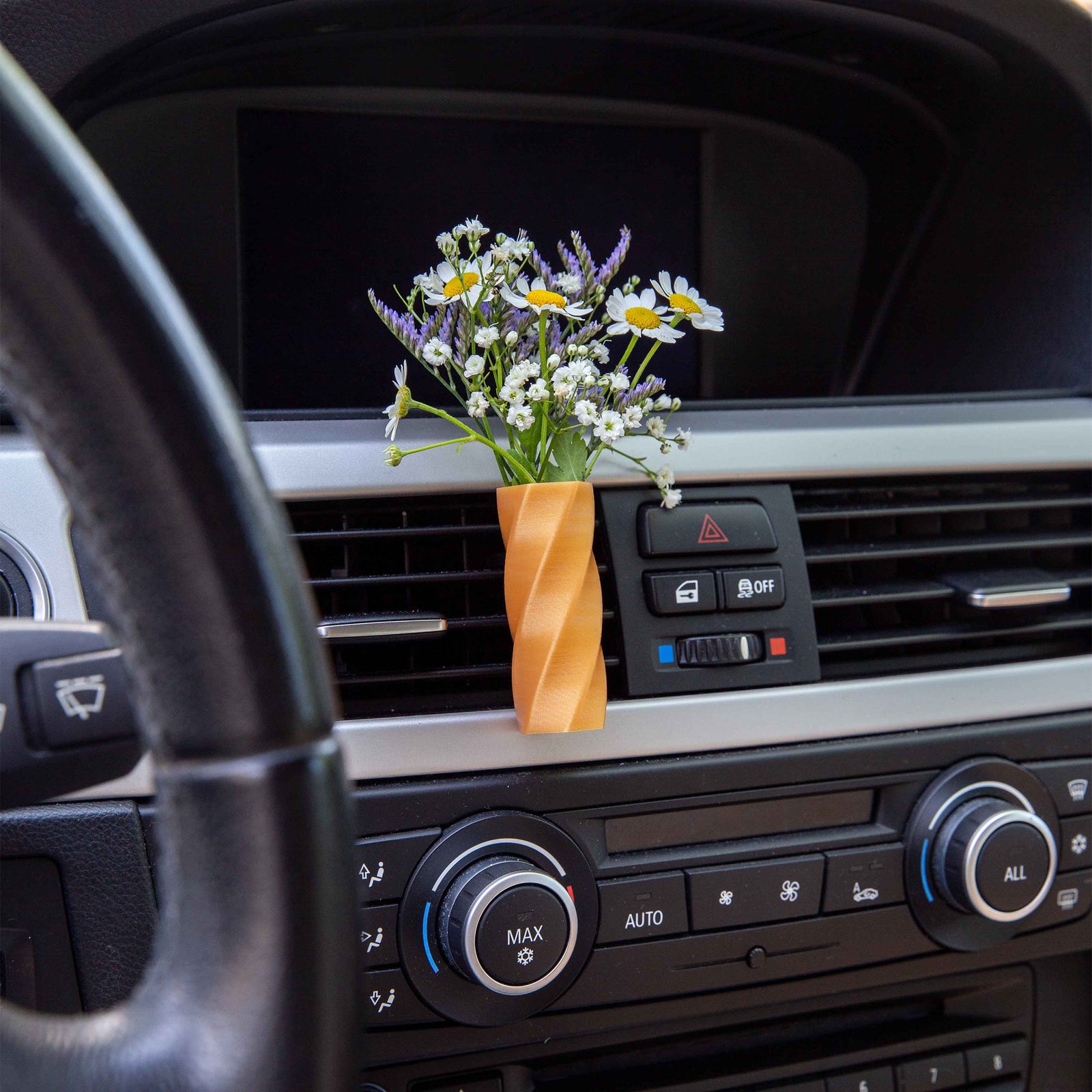 Iapetos - Cardening Mini Vase Car Accessory