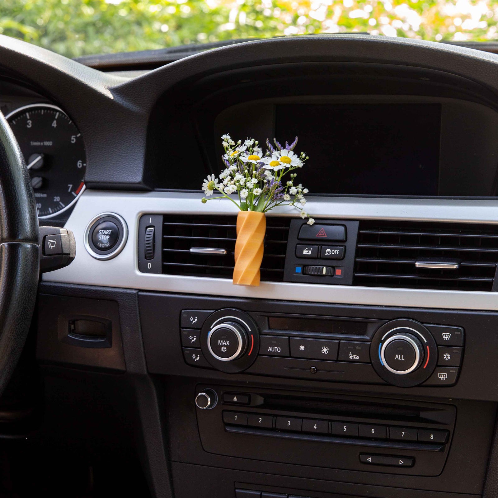 Iapetos - Cardening Mini Vase Car Accessory