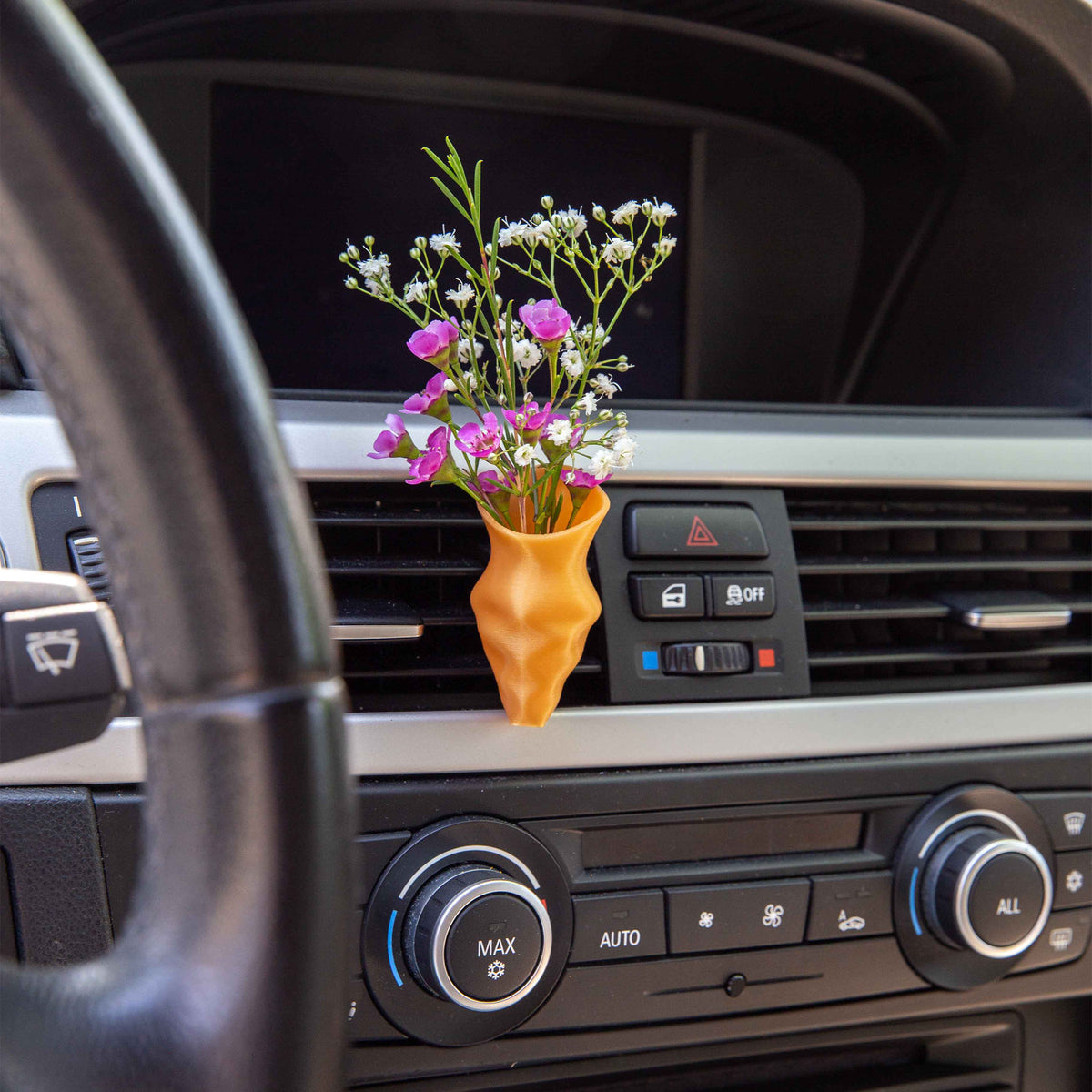 Melinoe - Cardening Mini Vase Car Accessory