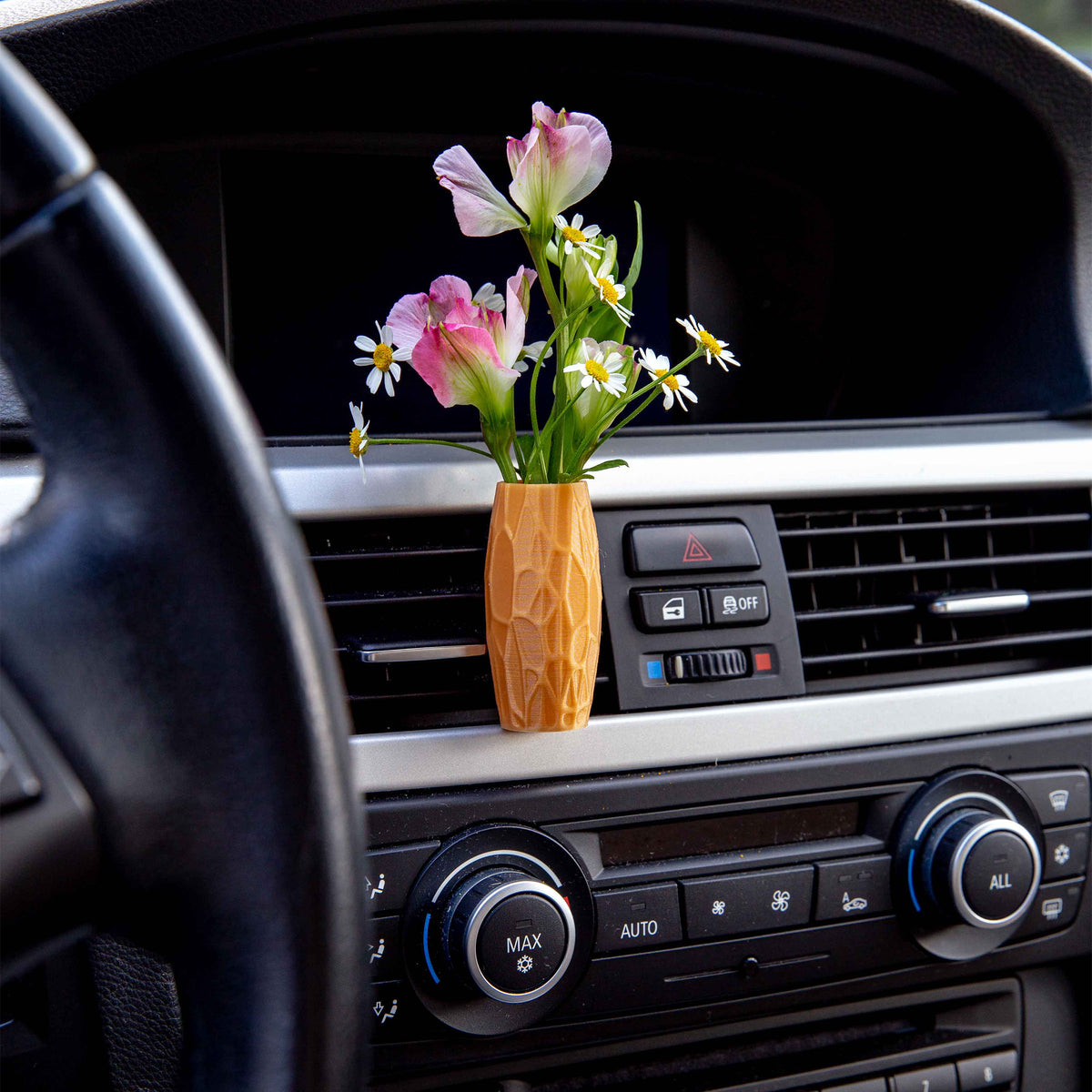 Menoitios - Cardening Mini Vase Car Accessory