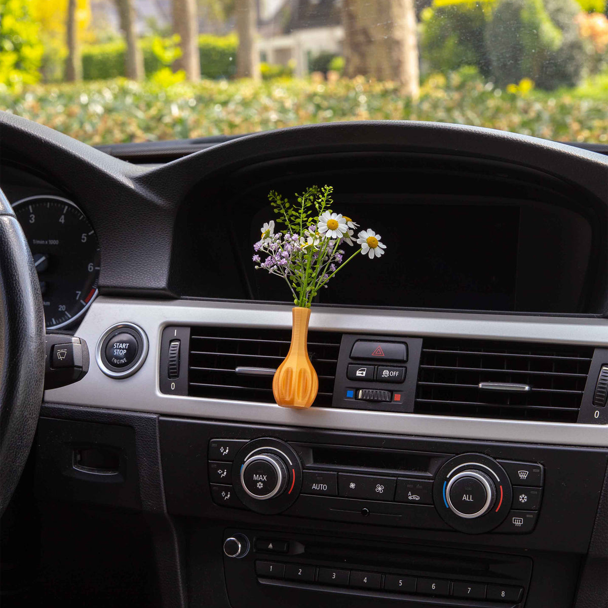 Metis - Cardening Mini Vase Car Accessory
