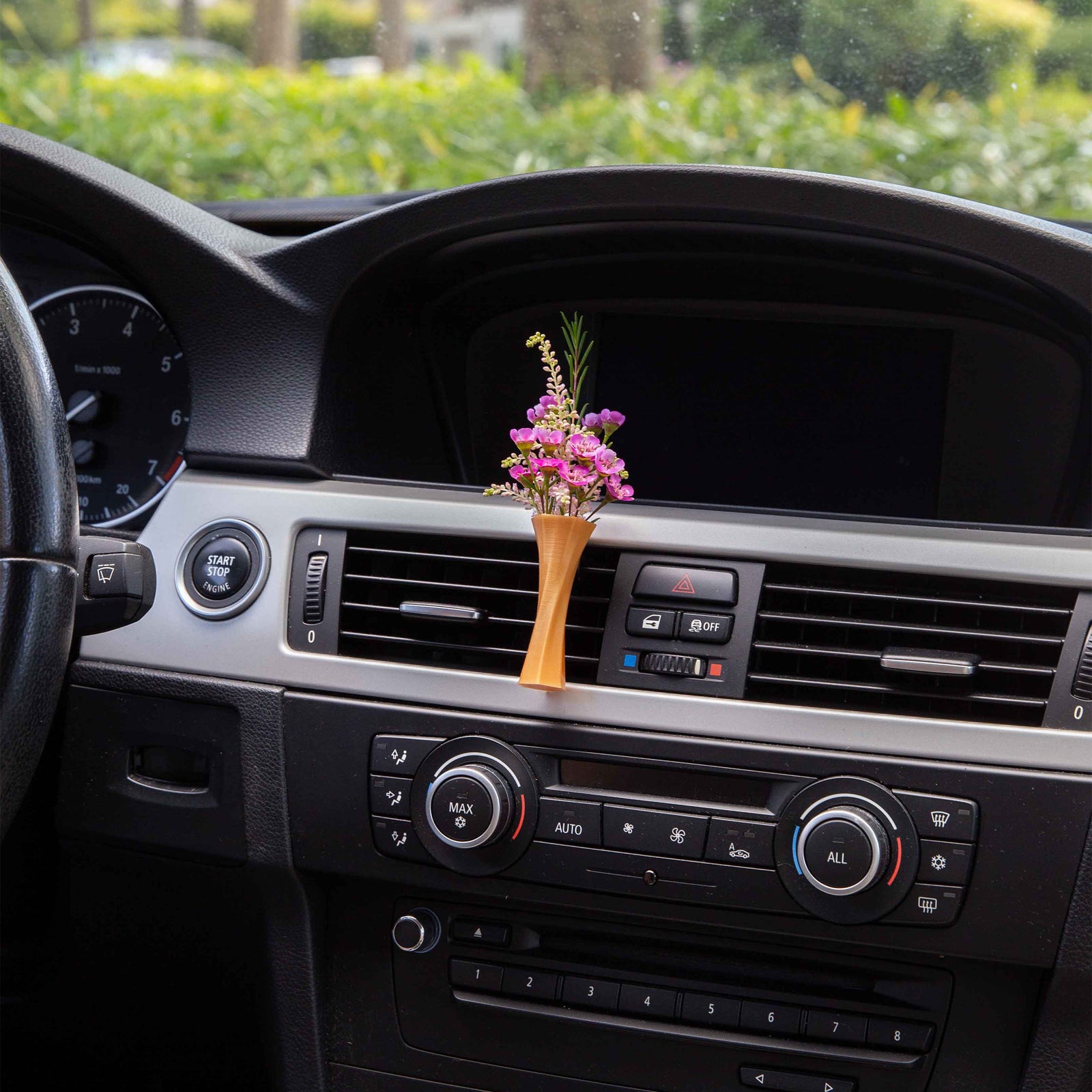 Olympus - Cardening Mini Vase Car Accessory