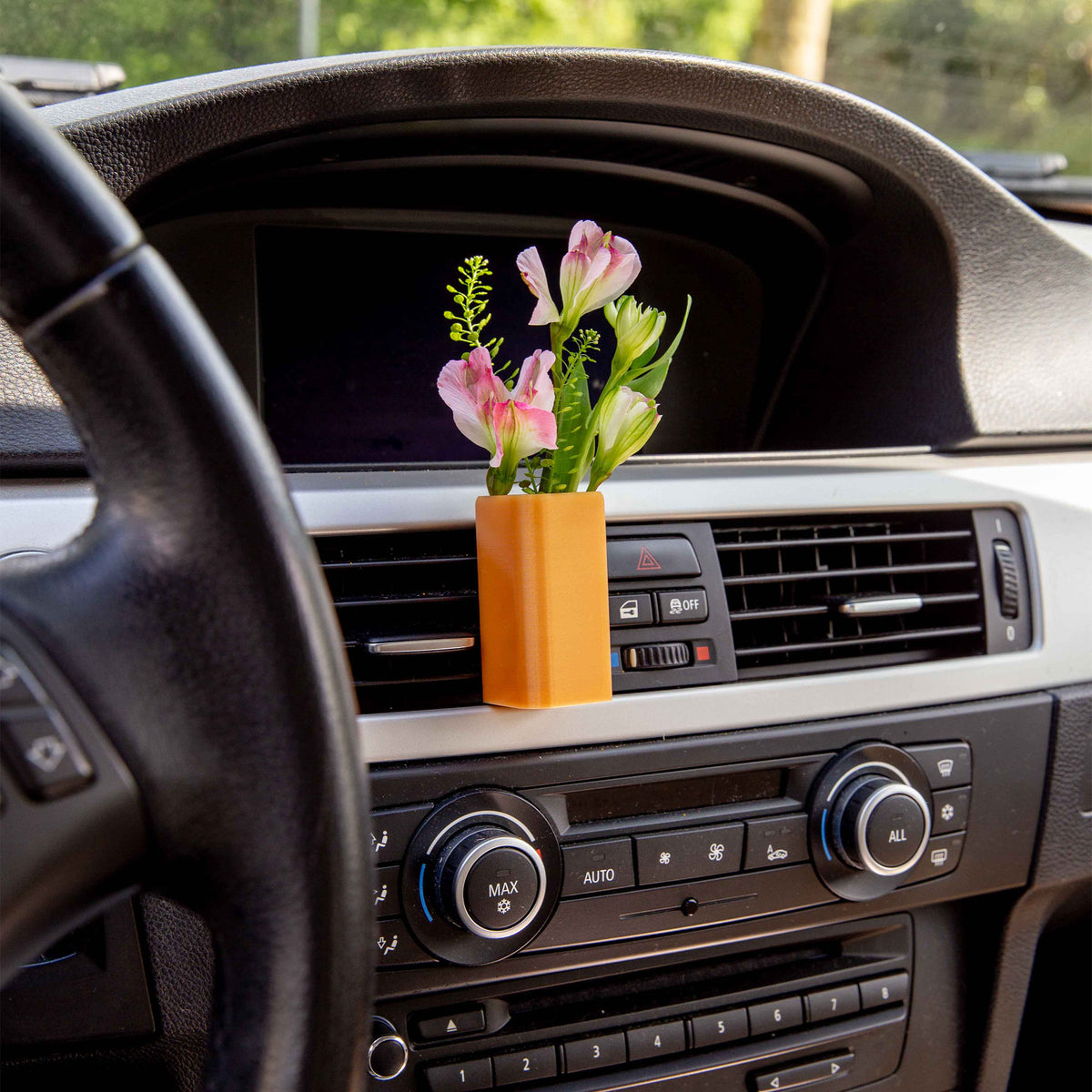 Ophion - Cardening Mini Vase Car Accessory