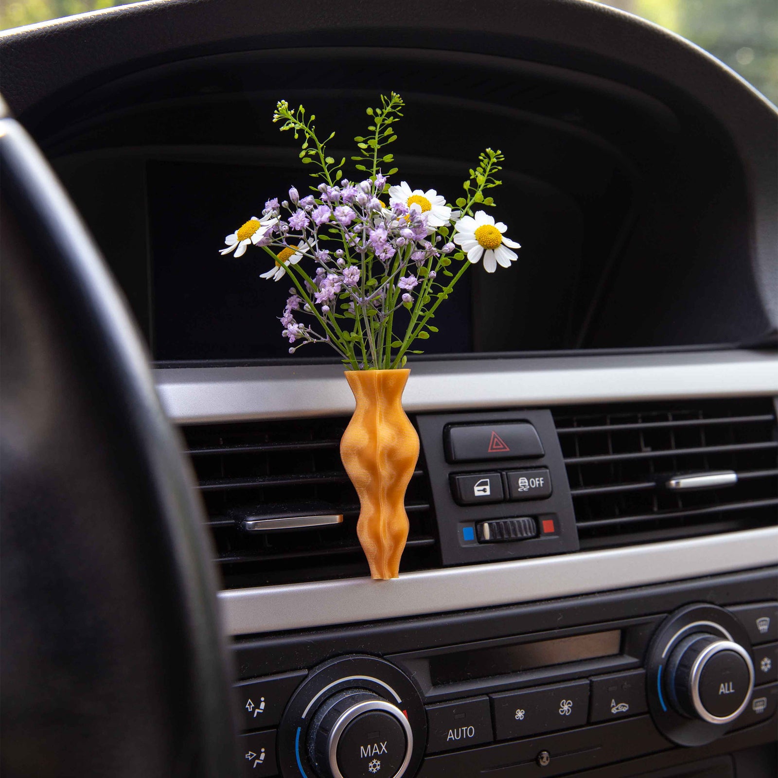 Phoibe - Cardening Mini Vase Car Accessory