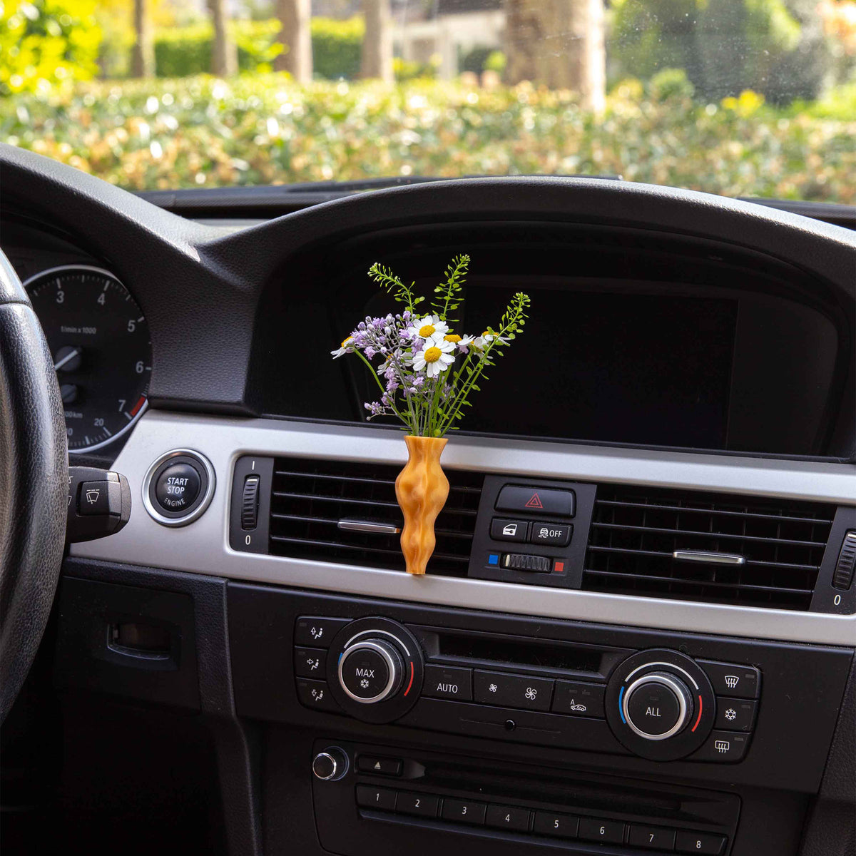 Phoibe - Cardening Mini Vase Car Accessory