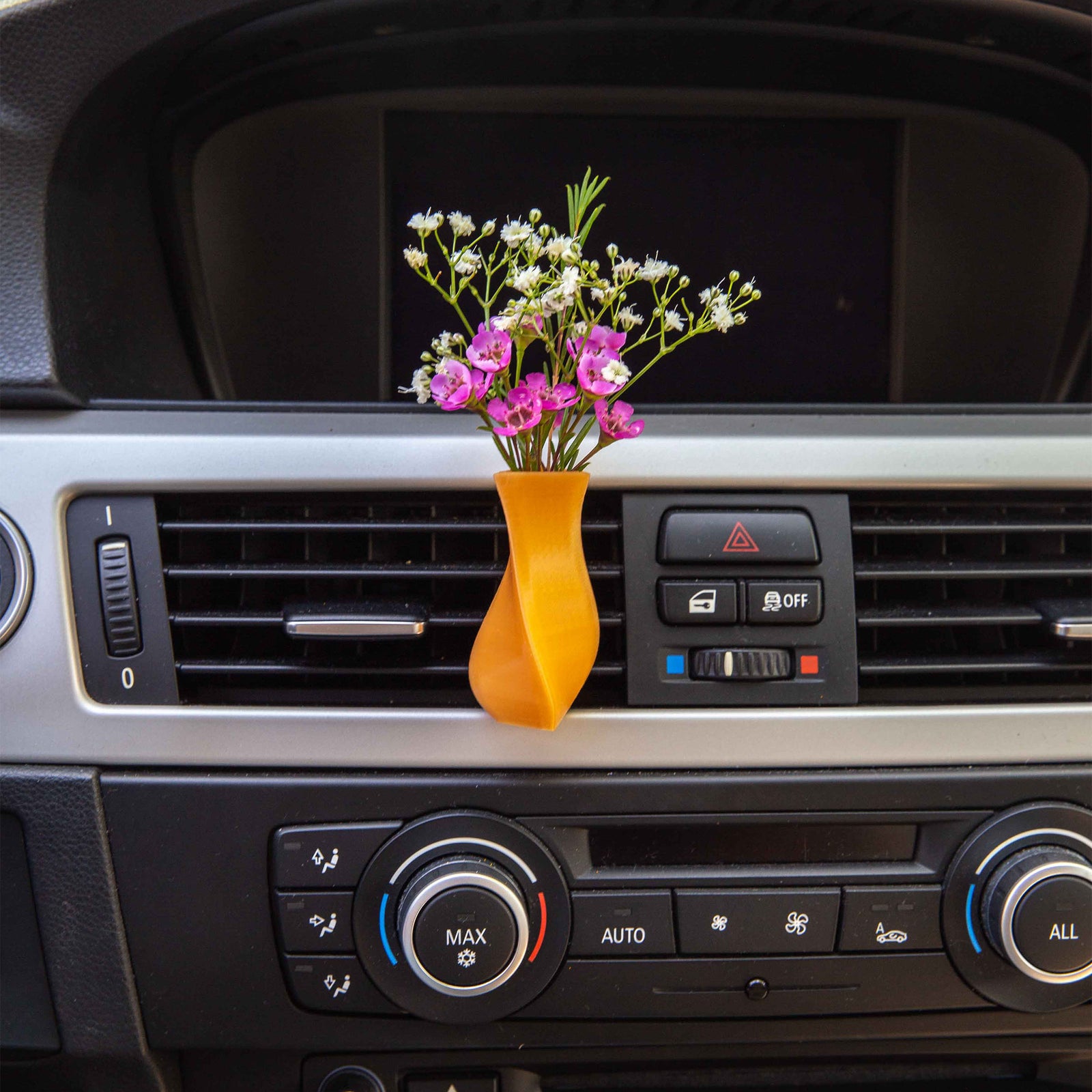 Tethys - Cardening Mini Vase Car Accessory