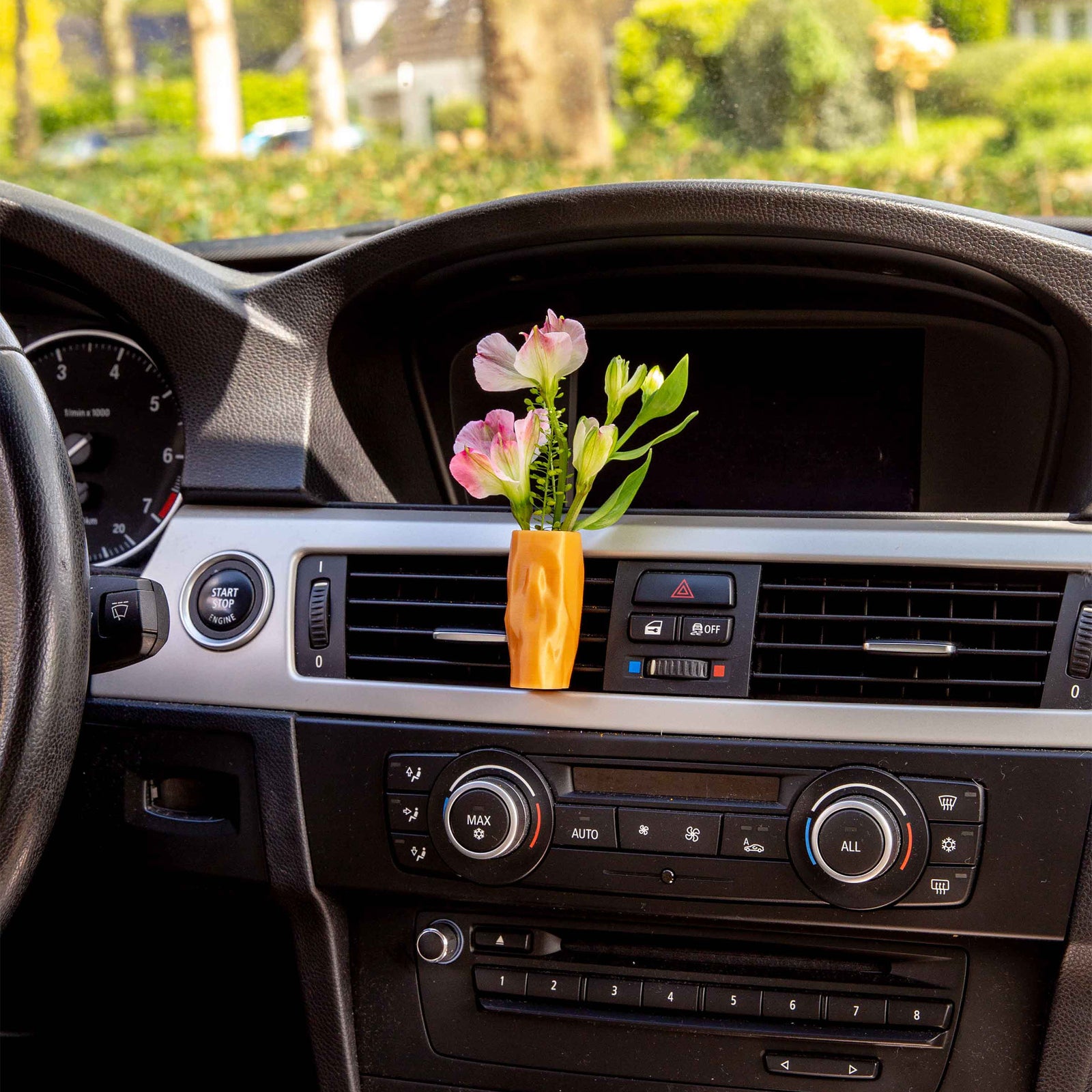 Thanatos - Cardening Mini Vase Car Accessory