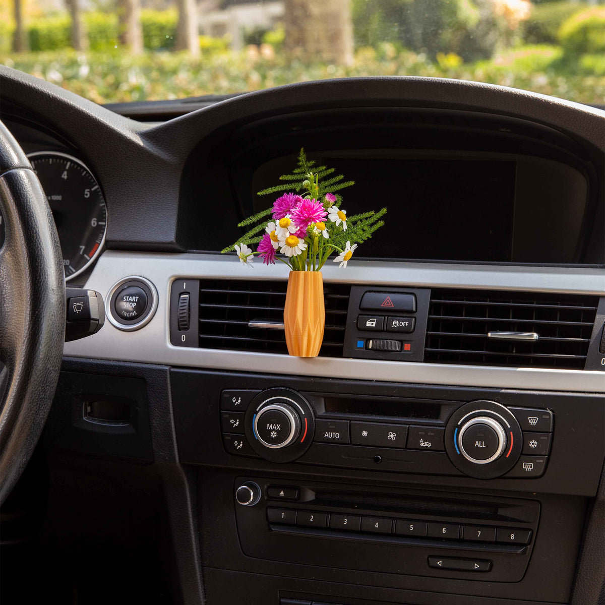 The Nesoi - Cardening Mini Vase Car Accessory