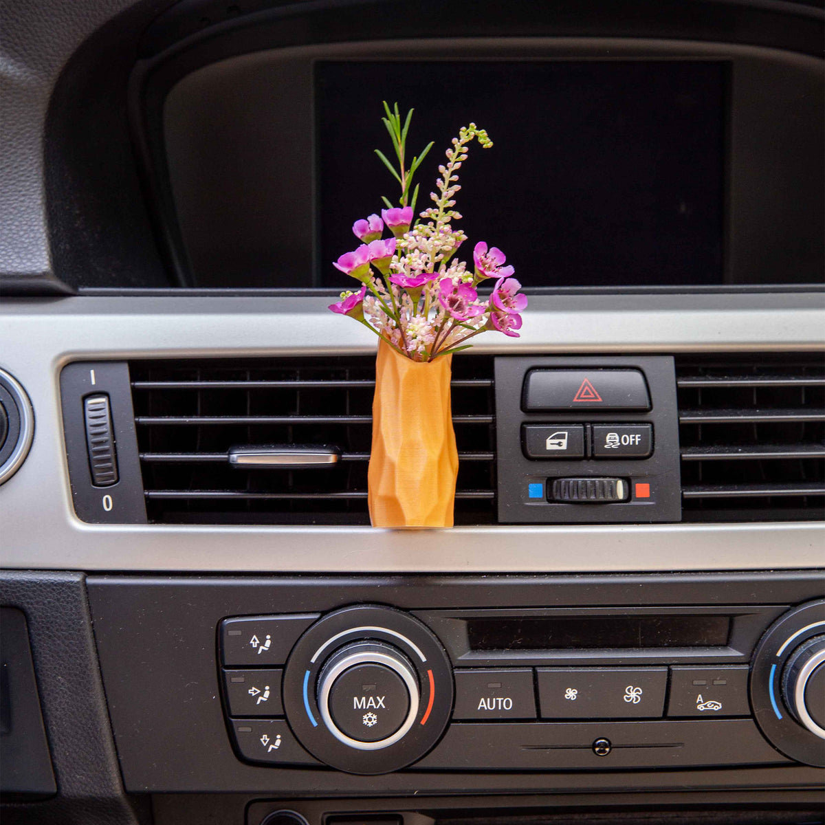 The Ourea - Cardening Mini Vase Car Accessory