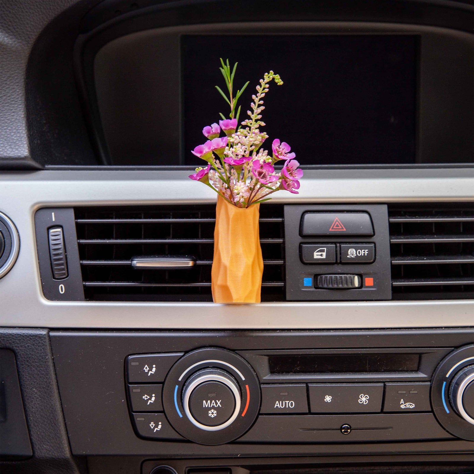 The Ourea - Cardening Mini Vase Car Accessory
