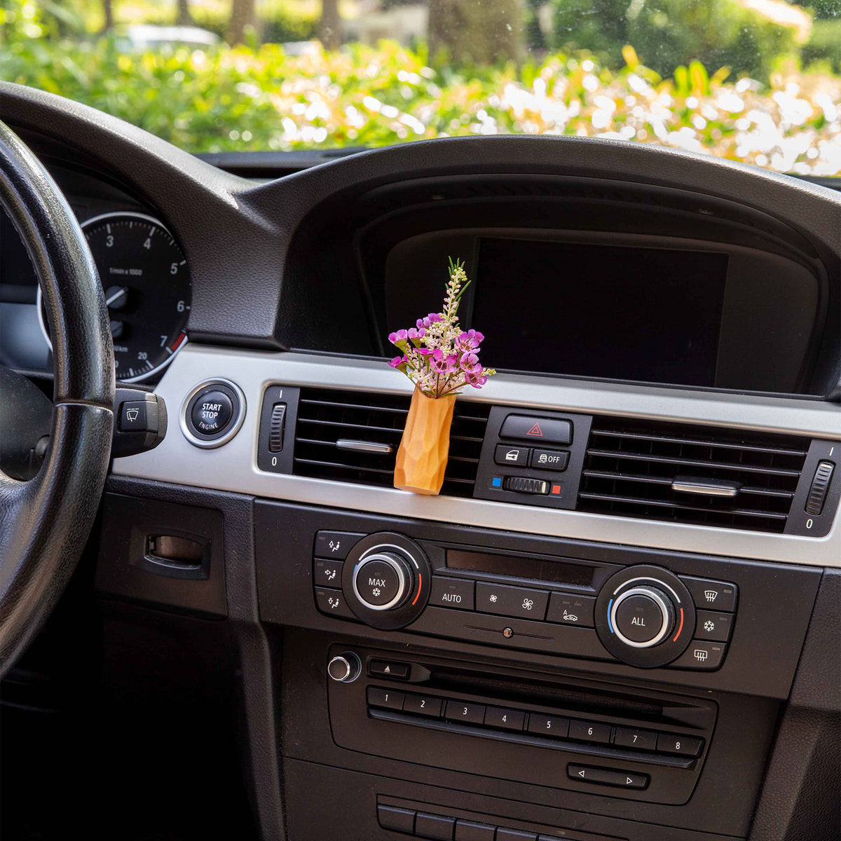 The Ourea - Cardening Mini Vase Car Accessory