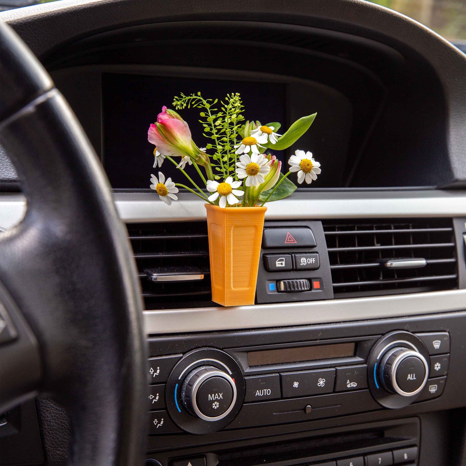 Themis - Cardening Mini Vase Car Accessory