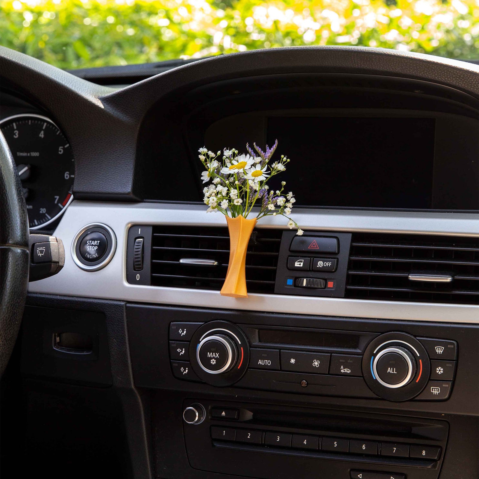 Zeus - Cardening Mini Vase Car Accessory