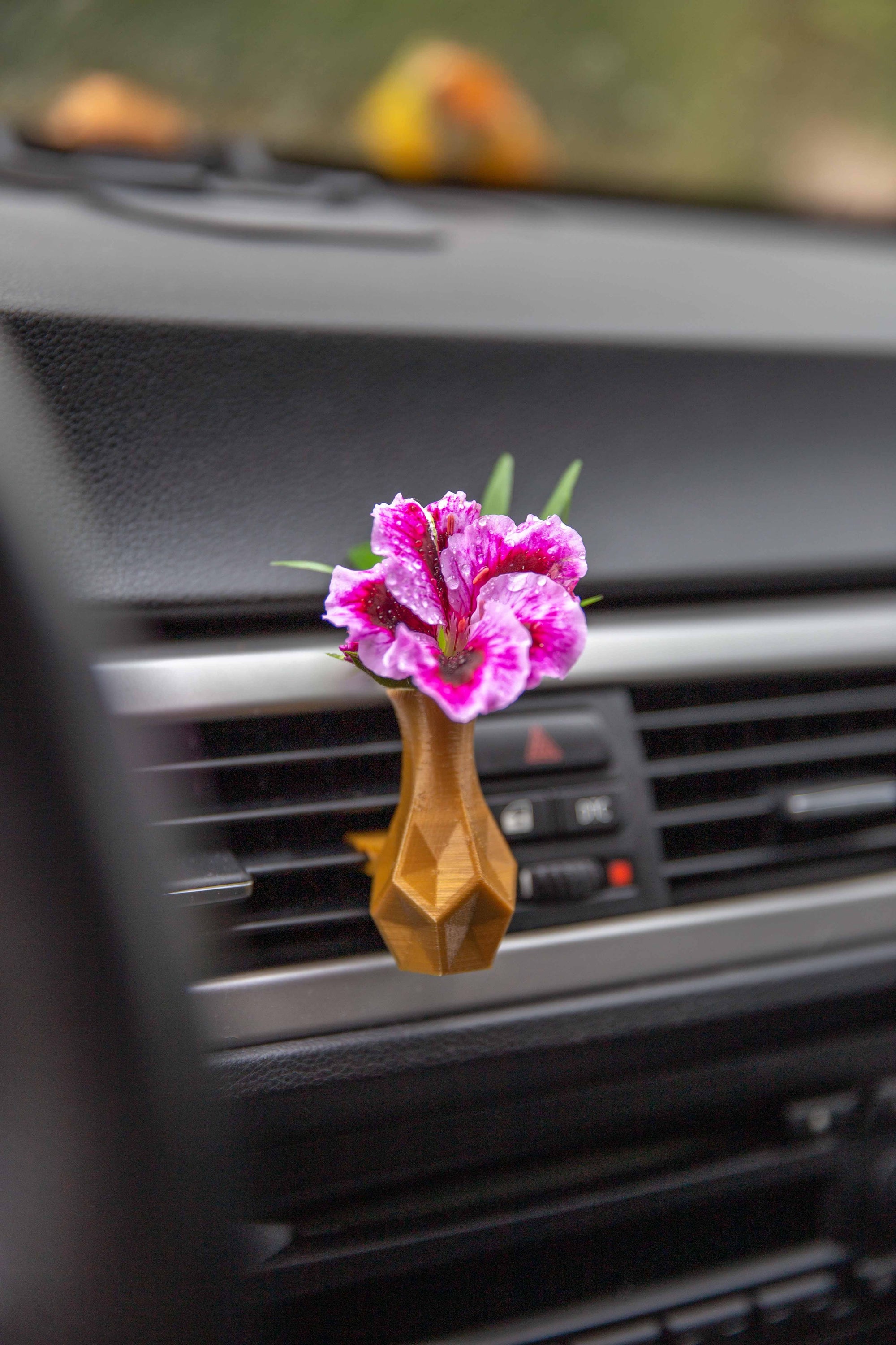 Achlys - Cardening Mini Vase Car Accessory