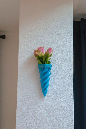 The Icicle - Wall Vase